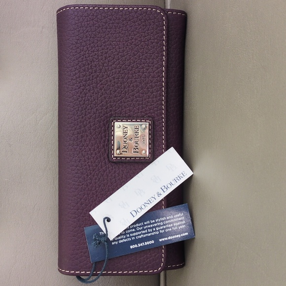 Dooney & Bourke Pebble Grain Accordion Clutch/Wallet - Picture 6 of 9